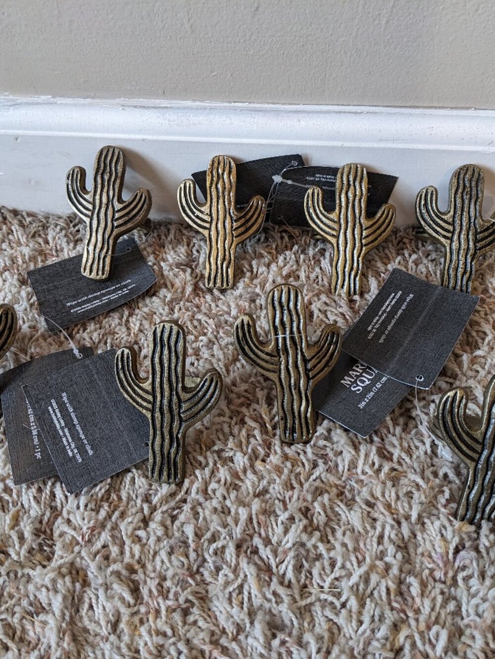 Set of 8 NWT Market Square Cactus Napkin Holders